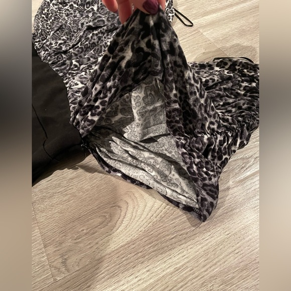 Le Chateau black fitted dress with grey-blue animal print off shoulder top - Picture 6 of 6